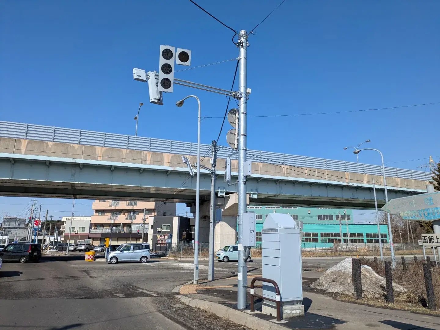 函館市日吉町3丁目5番6号外端末設備その他工事